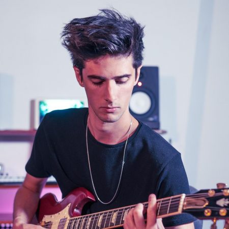 Dimension 32 : “On naît artiste, on ne le devient pas”