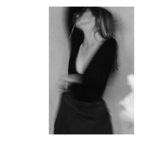 “15 ans plus tard” : une belle chanson au piano de Turquoise M