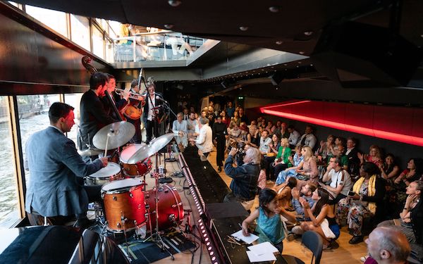 Le Son de la Terre, la nouvelle scène jazz incontournable sur la Seine !