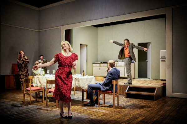 “The Confessions” à l’Odéon, un magnifique portrait de femme signé Alexander Zeldin