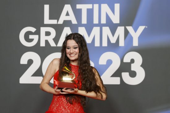 Joaquina remporte le Latin Grammy 2023 du meilleur nouvel artiste