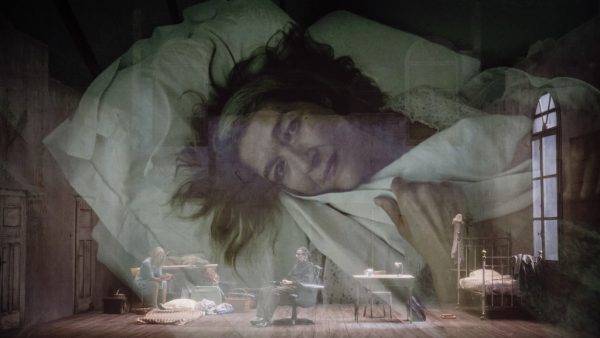 “Les Émigrants” : Krystian Lupa plonge l’Odéon dans les affres silencieuses de la mémoire