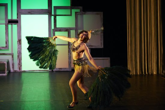 “Music-Hall Colette”  : éblouissant cabaret en forme d’ode à la liberté