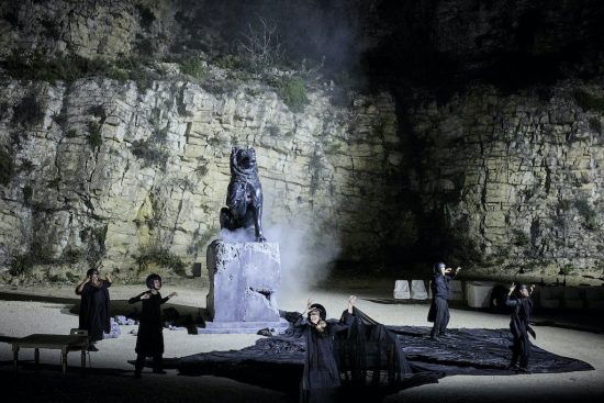 “Hécube, pas Hécube” : Tiago Rodrigues entre deux tragédies