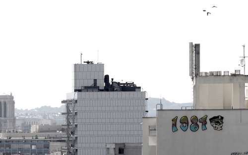 CREW 1984 investit le MUR Oberkampf le samedi 10 août !