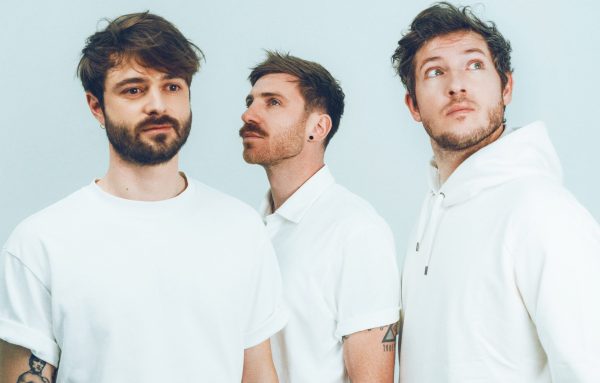 “Vertige Inversé” d’Amoure : un road trip à travers le son et la vie