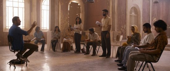 “Le Quatrième mur” : un écho puissant à l’actualité