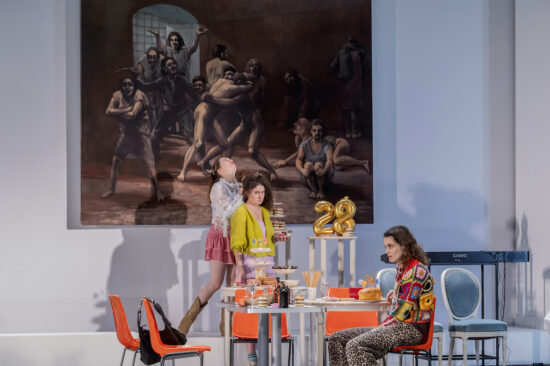 “Dolorosa” ou trois sœurs du XXIe siècle au bout de leur vie