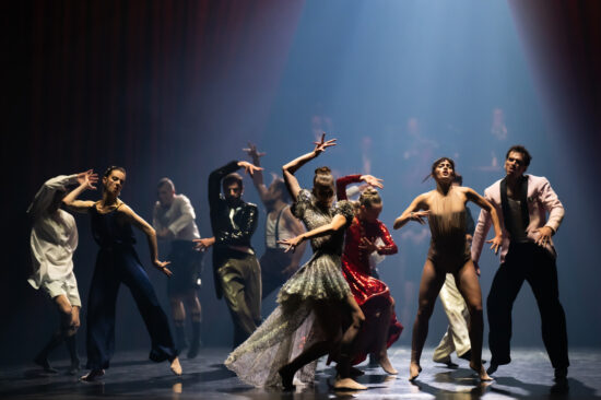 “Red Carpet” : l’éblouissante performance d’Hofesh Shechter à Garnier