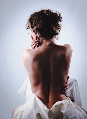 La chanteuse Luna dévoile son nouveau single “Une fois par semaine”