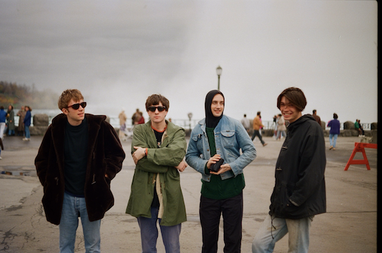 Damon Albarn, Graham Coxon, Dave Byers, directeur de l'éclairage de Blur et Alex James