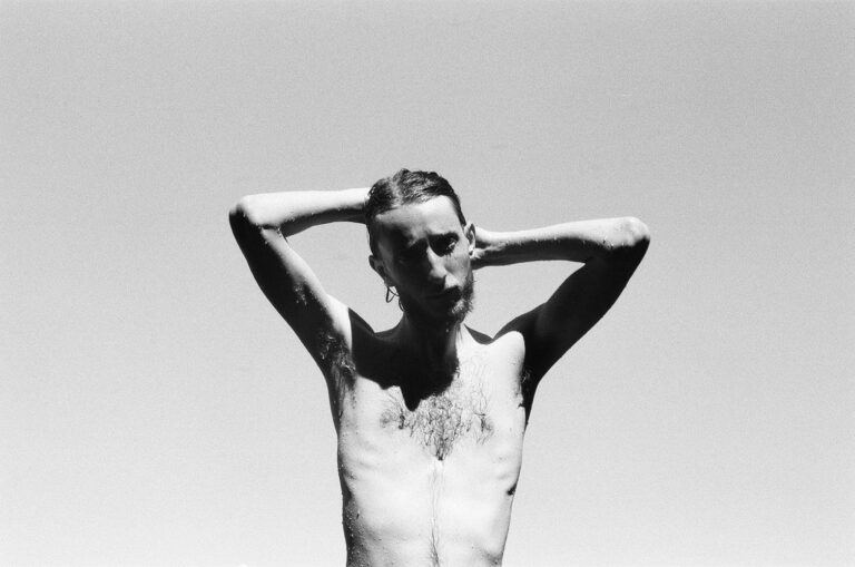 Exposition “Ce(ux) qui nous lie(nt)” : Elias Hamon ou la nostalgie de l’argentique