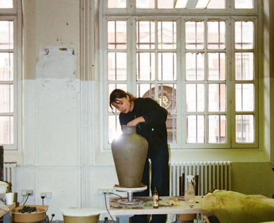 Exposition “Ce(ux) qui nous lie(nt)” : Rose-Aimée Guérin, quand le pinceau sublime la céramique