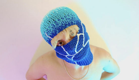 Exposition “Ce(ux) qui nous lie(nt)” : Toscane Huster, quand l’artisanat devient discours