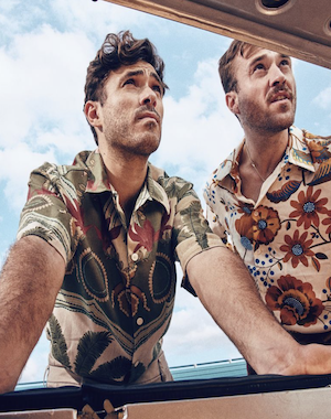 Le duo Bon Entendeur performera lors du Little Festival en août !